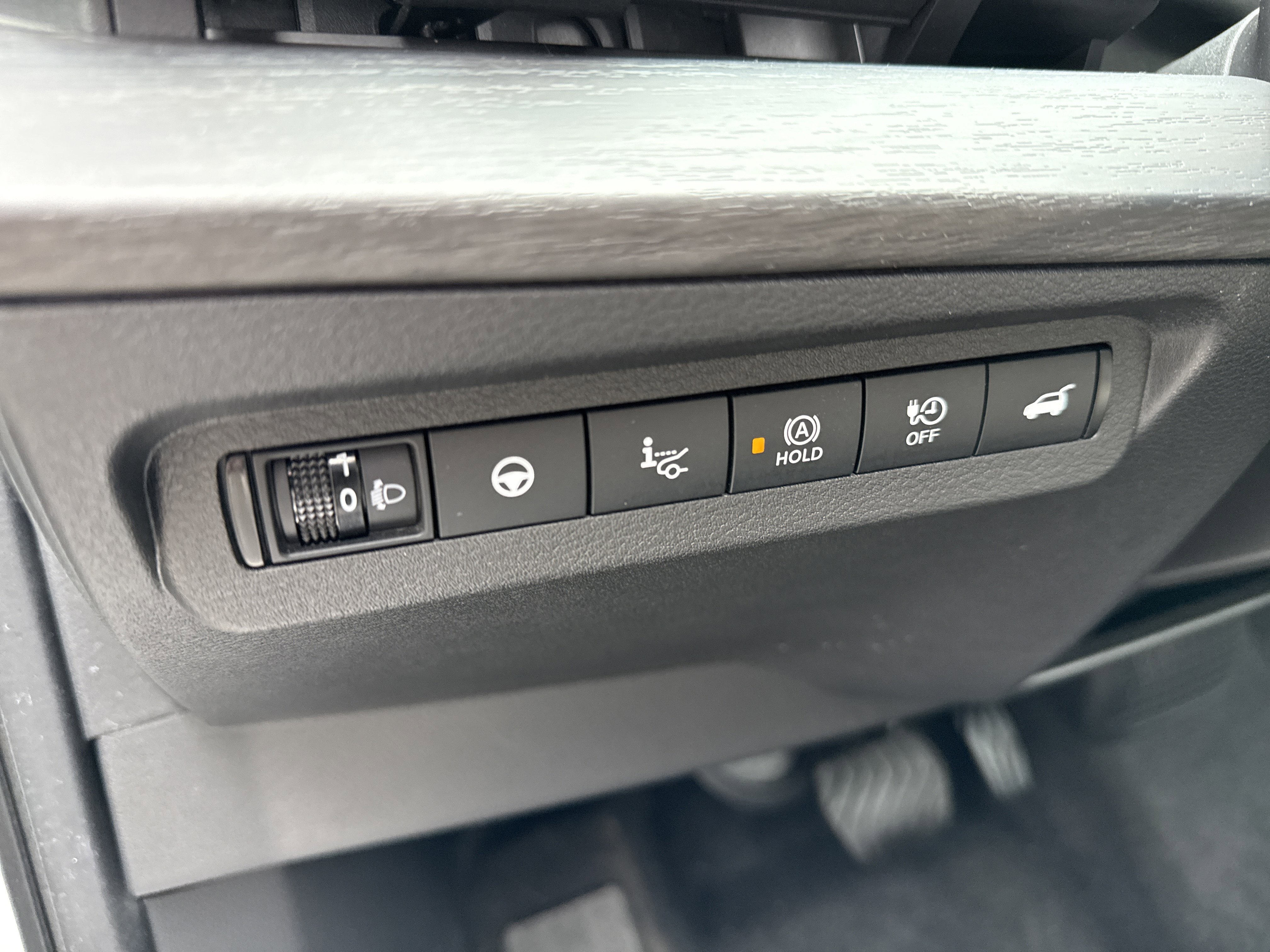 Certified 2024 Nissan Ariya AWD image 17