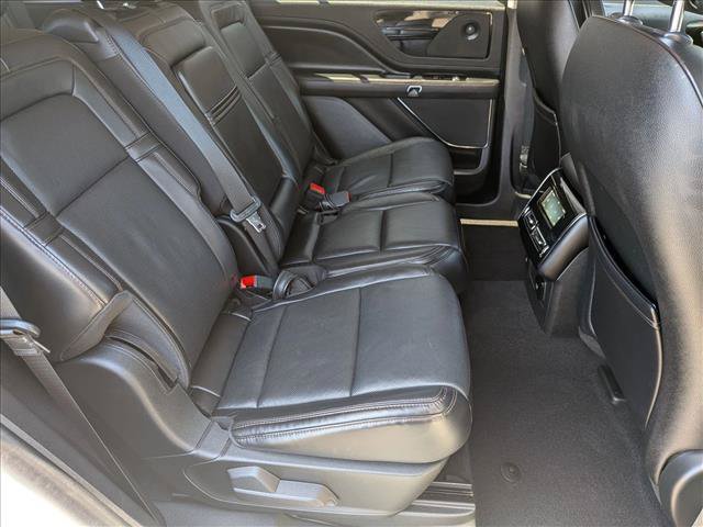 Used 2020 Lincoln Aviator Reserve w/ Equipment Group 201A AWD/4WD image 22