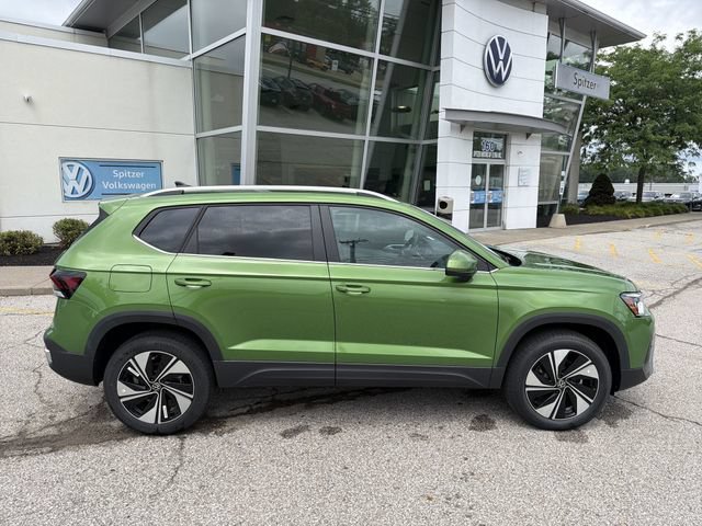 New 2026 Volkswagen Taos SE AWD/4WD image 10