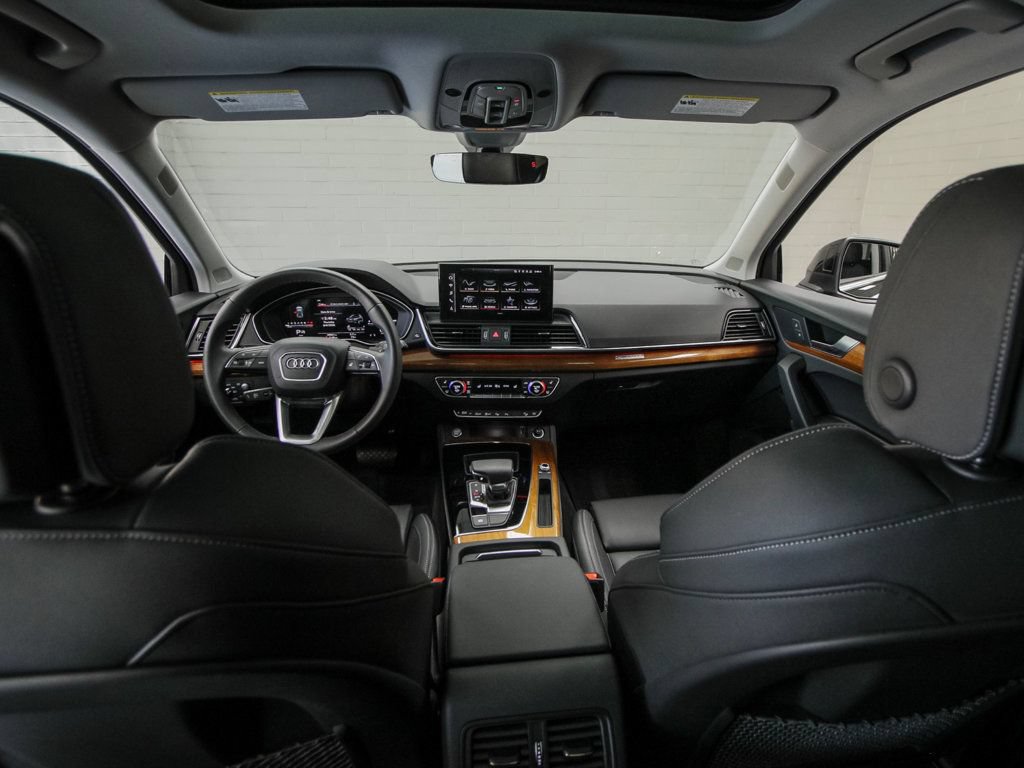 Used 2023 Audi Q5 2.0T Prestige w/ Prestige Package AWD/4WD image 19