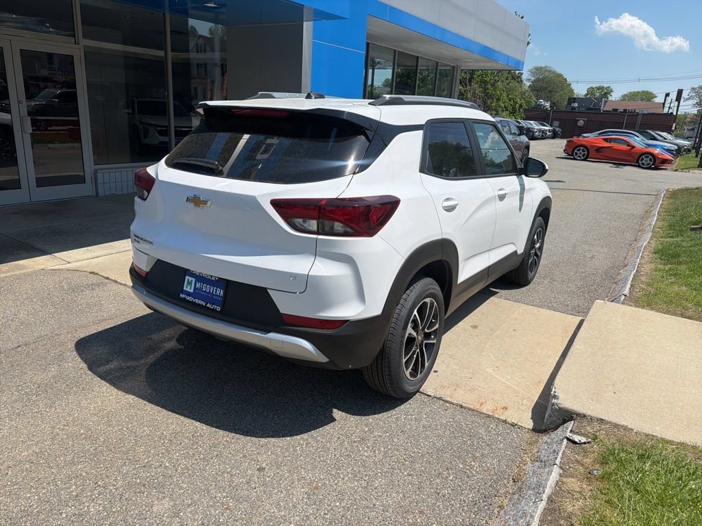 New 2026 Chevrolet TrailBlazer LT w/ LT Cold Weather Package AWD/4WD image 5