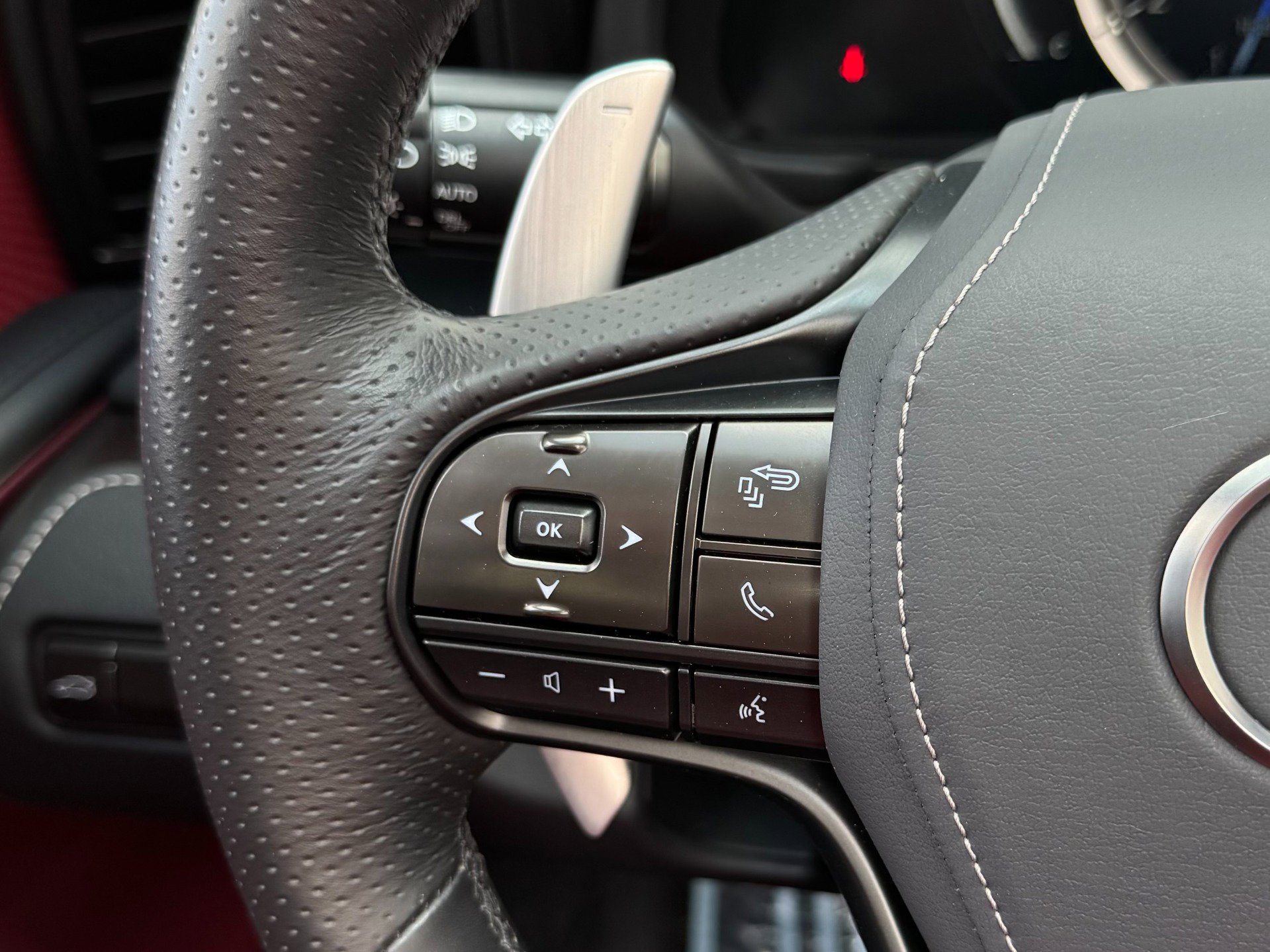 Used 2021 Lexus LC 500 Convertible w/ Touring Package image 43