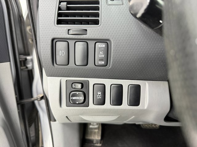 Used 2014 Toyota Tacoma PreRunner w/ TRD Sport Package image 11