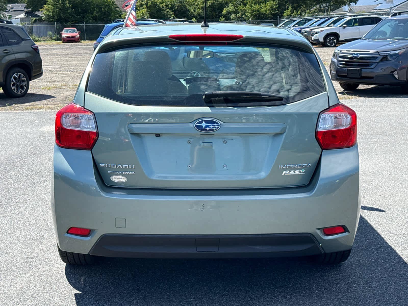 Used 2016 Subaru Impreza 2.0i Premium AWD/4WD image 3