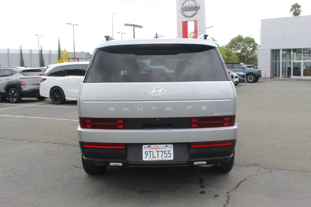 Used 2025 Hyundai Santa Fe SEL AWD/4WD image 8