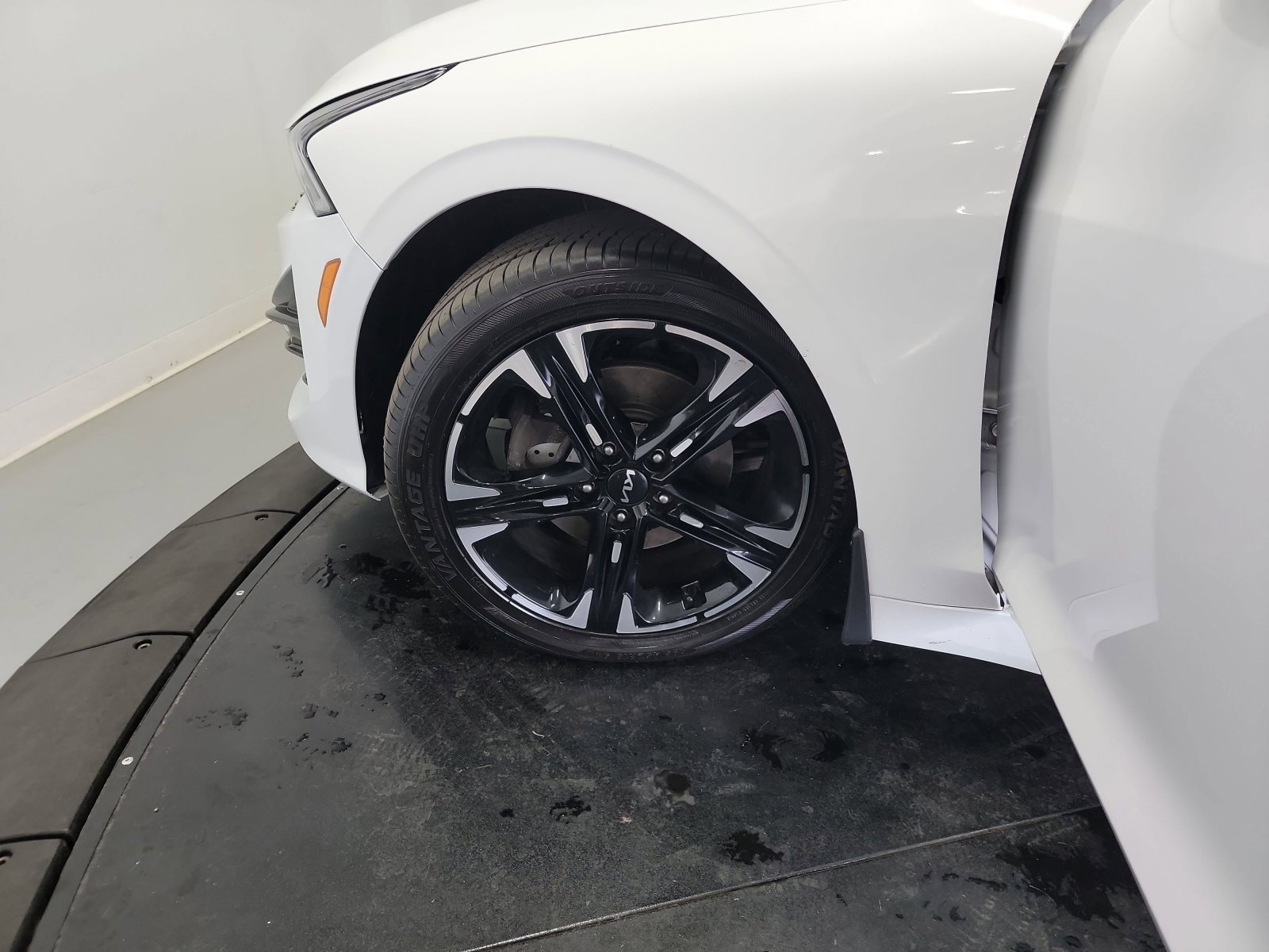 Used 2024 Kia K5 GT-Line w/ GT-Line Premium Package AWD/4WD image 29