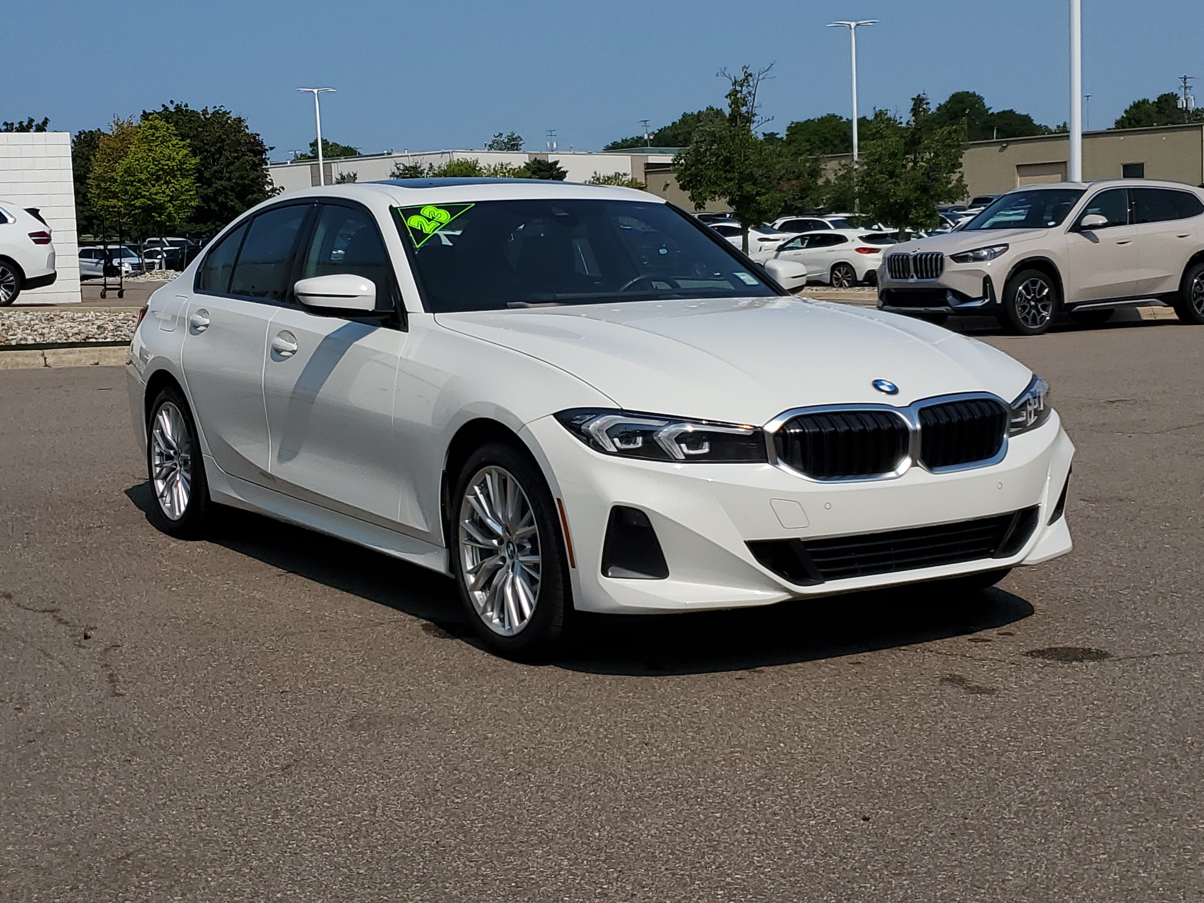 Certified 2023 BMW 330i xDrive Sedan w/ Driving Assistance Package AWD/4WD image 7