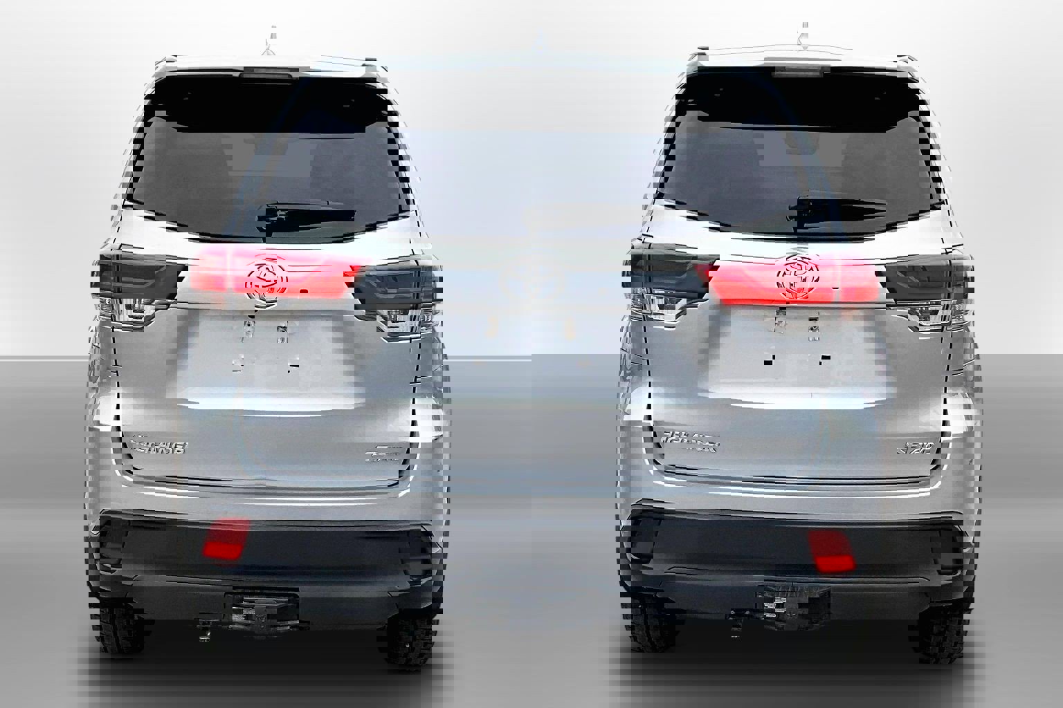 Used 2017 Toyota Highlander SE AWD/4WD image 4