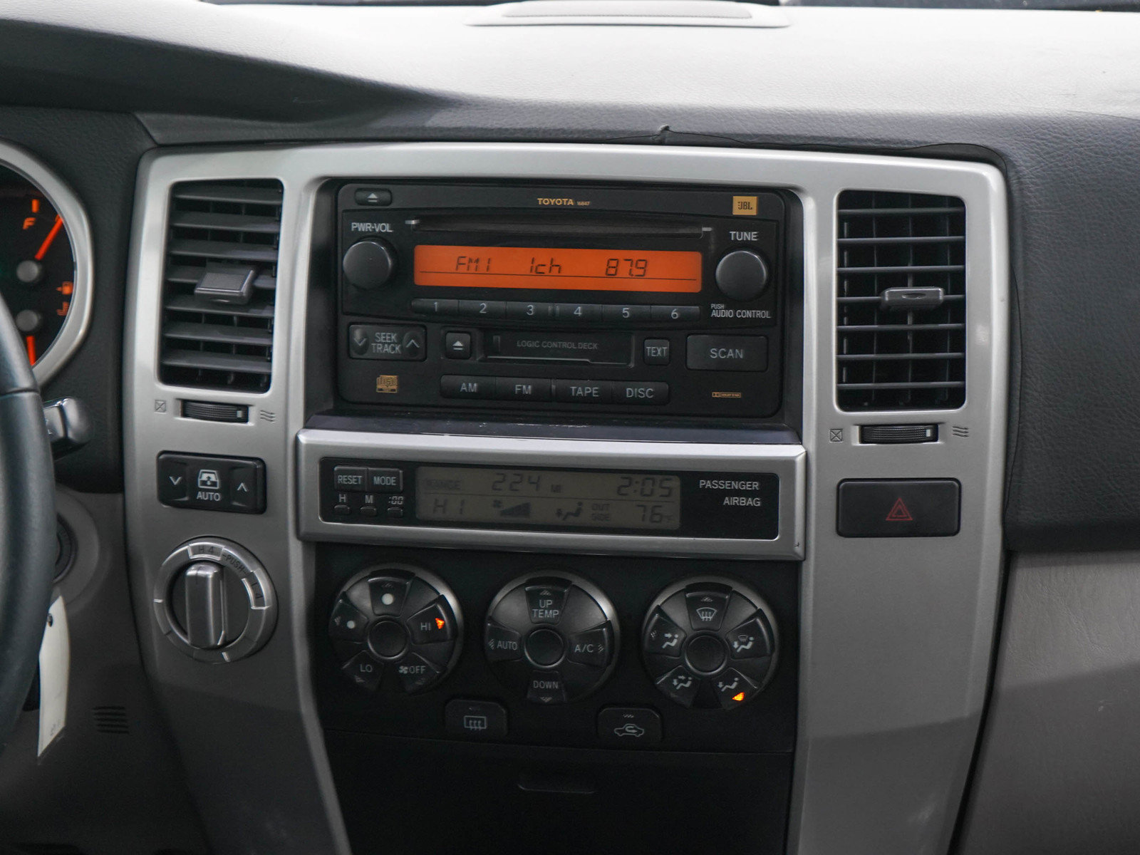 Used 2005 Toyota 4Runner Sport AWD/4WD image 15