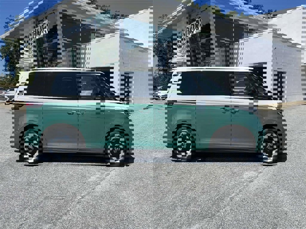 New 2025 Volkswagen ID. Buzz Pro S Plus image 2