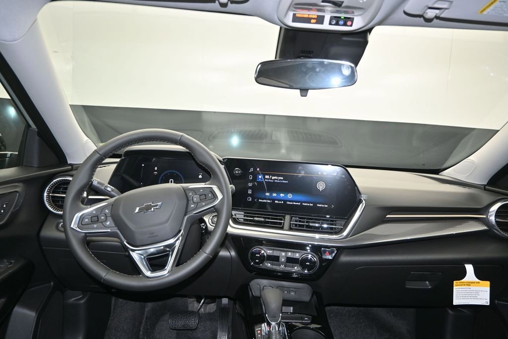 New 2026 Chevrolet Trax ACTIV w/ Driver Confidence Package FWD image 18