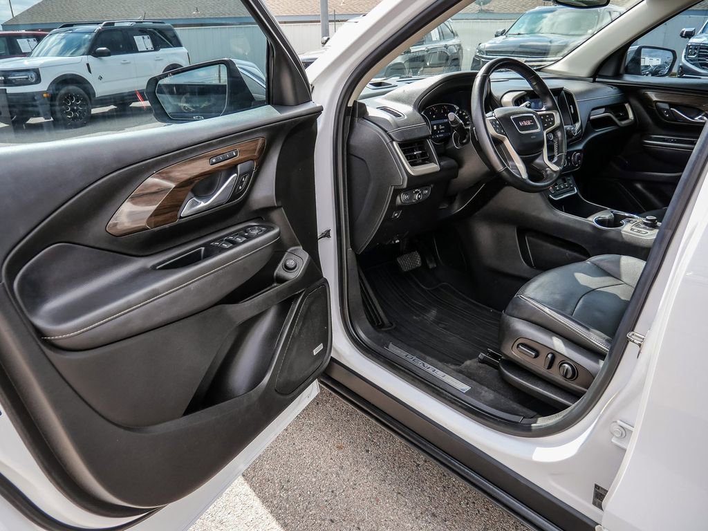 Used 2019 GMC Terrain Denali w/ Advanced Safety Package image 29