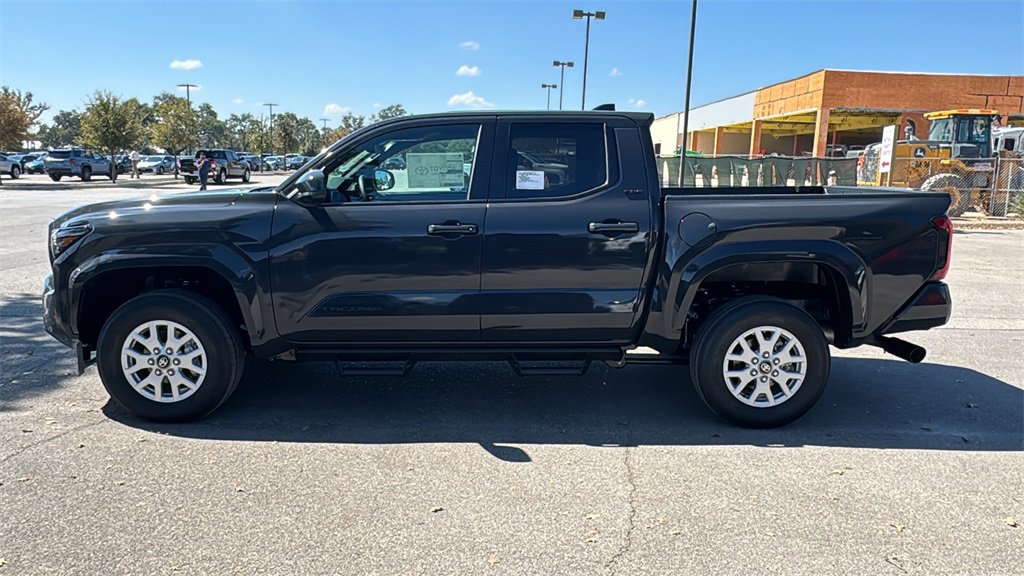New 2025 Toyota Tacoma SR5 image 4
