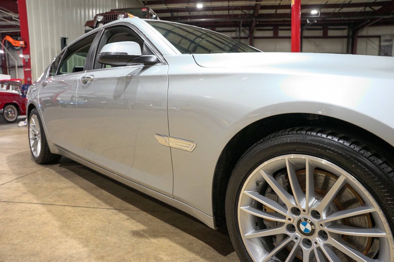 Used 2013 BMW 750Li xDrive AWD/4WD image 37