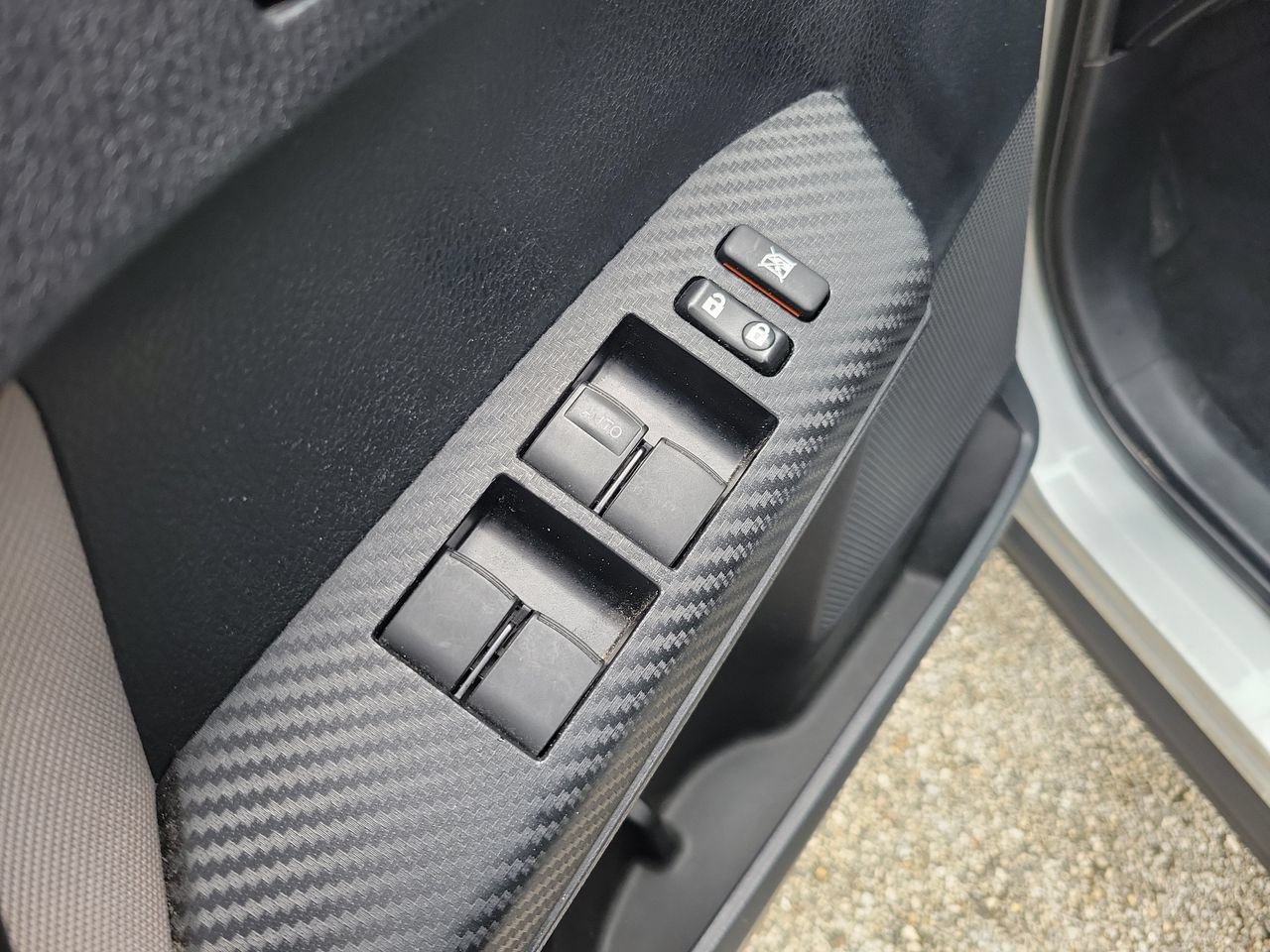 Used 2014 Toyota RAV4 XLE FWD image 13
