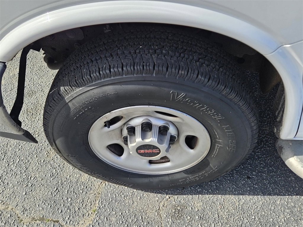 Used 2023 GMC Savana 2500 w/ Driver Convenience Package image 16