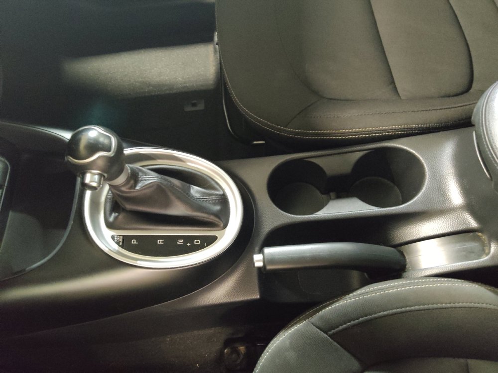 Used 2016 Kia Soul FWD image 26