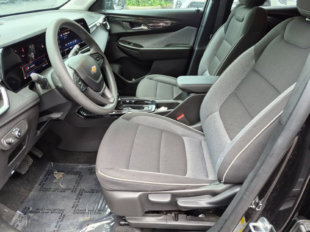 Used 2025 Chevrolet TrailBlazer LT AWD/4WD image 20