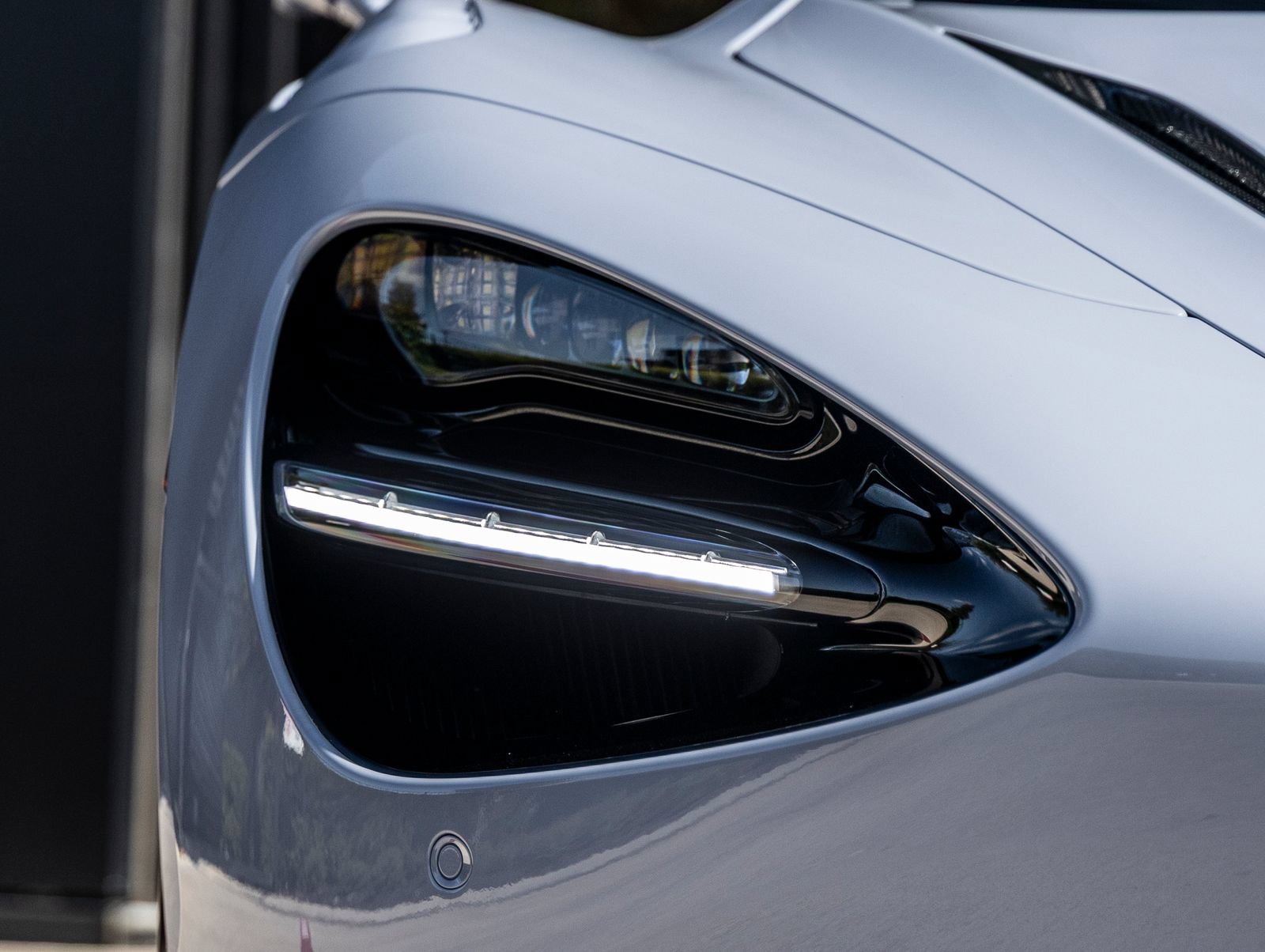 Used 2026 McLaren 750S Spider RWD image 19