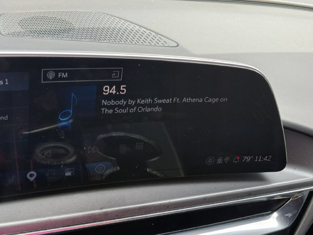 Certified 2024 Cadillac Lyriq Tech AWD/4WD image 17