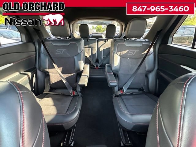 Used 2025 Ford Explorer ST AWD/4WD image 12