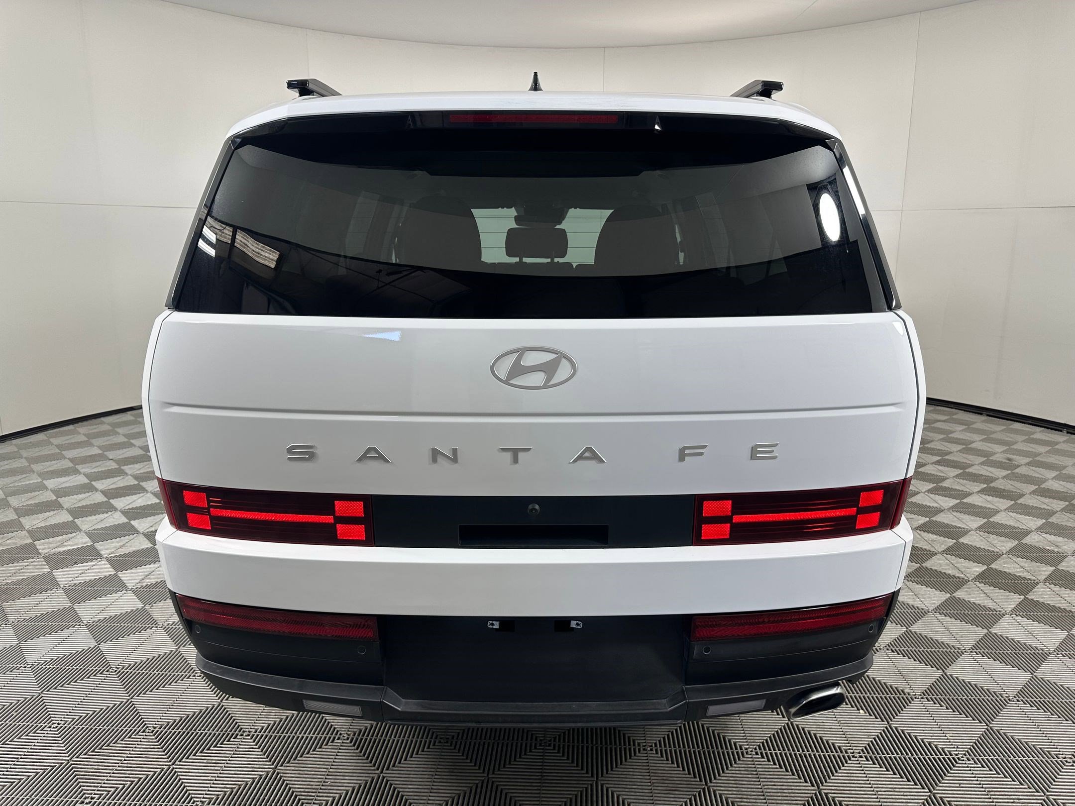 Used 2024 Hyundai Santa Fe SEL AWD/4WD image 9