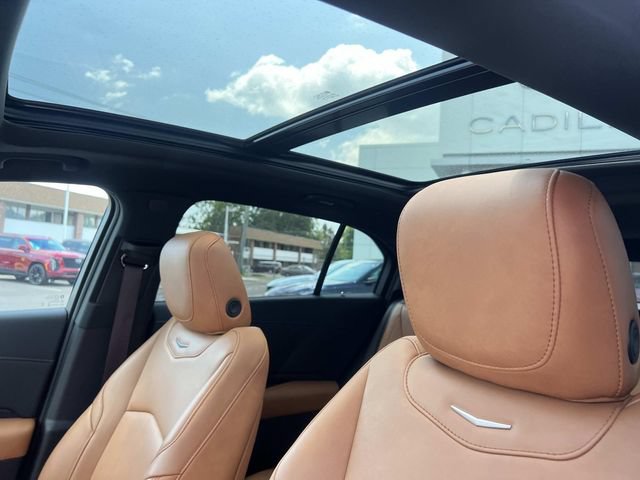 Certified 2024 Cadillac XT4 Premium Luxury AWD/4WD image 19