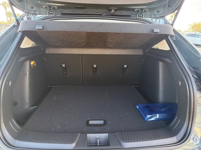 New 2026 Chevrolet Trax LT w/ Driver Confidence Package image 9