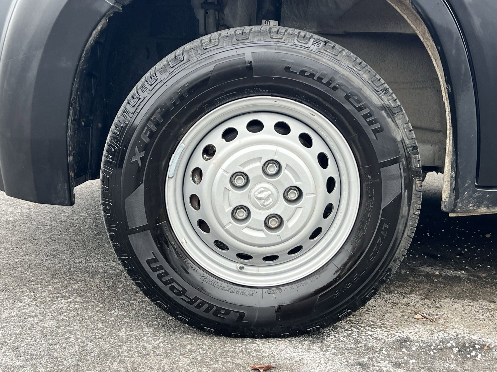 Used 2024 RAM ProMaster 2500 w/ Convenience Group image 10