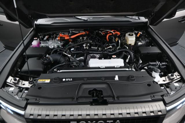 Used 2025 Toyota Land Cruiser w/ Premium Package AWD/4WD image 17