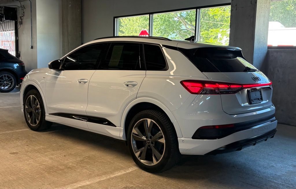 Used 2023 Audi Q4 e-tron Prestige AWD/4WD image 3