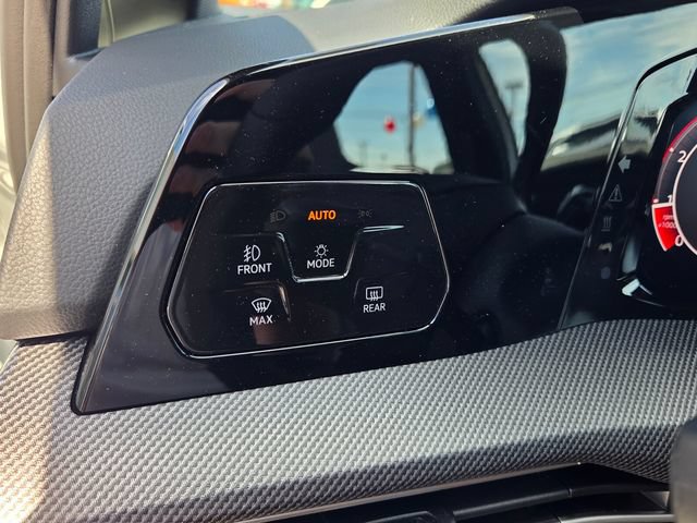 New 2026 Volkswagen GTI SE FWD image 27