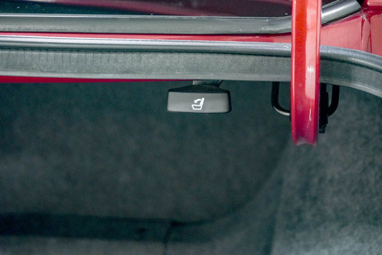 Used 2018 Honda Accord Touring image 10