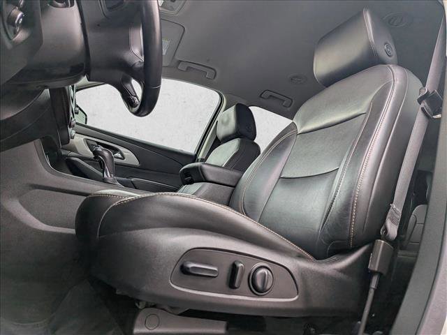 Used 2020 Chevrolet Traverse LT w/ LT Premium Package image 14