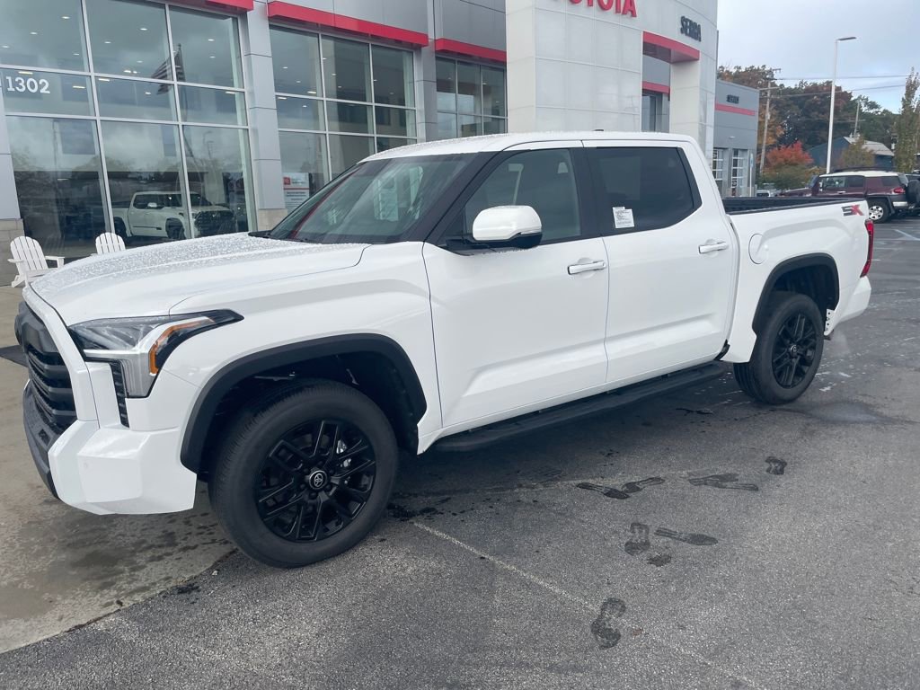 New 2026 Toyota Tundra SR5 image 2