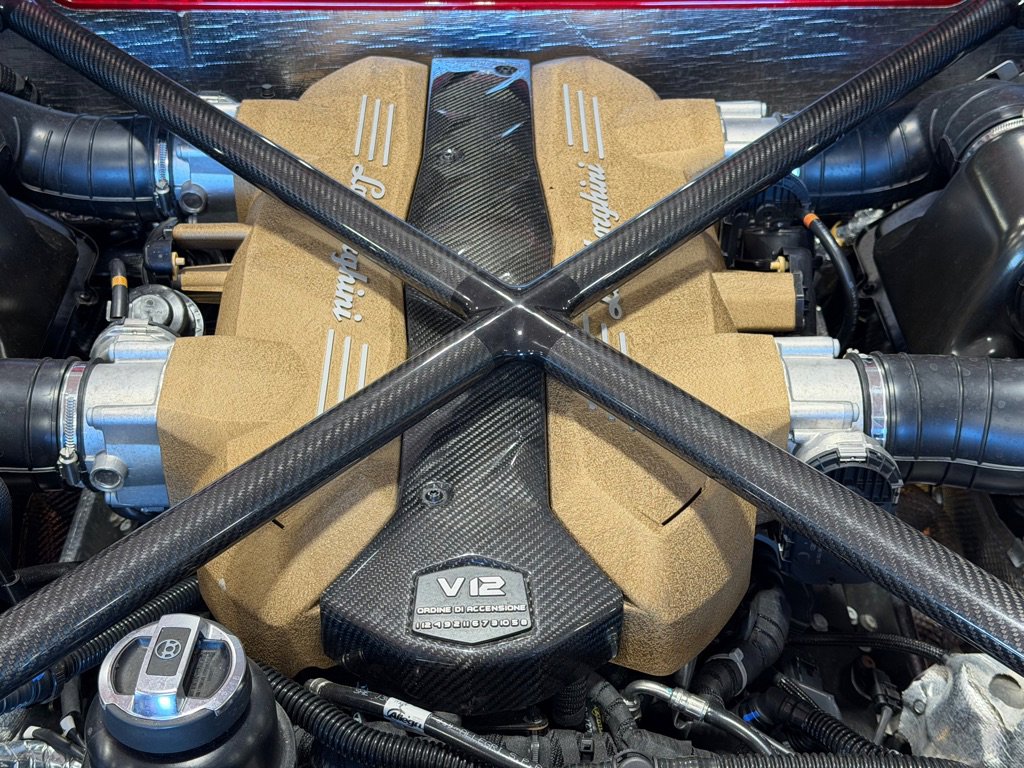 Used 2019 Lamborghini Aventador SVJ image 38
