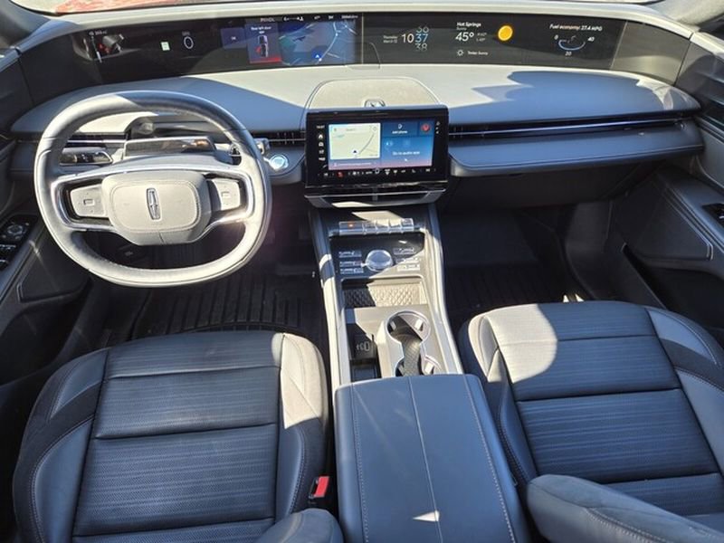 Used 2024 Lincoln Nautilus Reserve w/ Jet Appearance Package (87T) AWD/4WD image 16