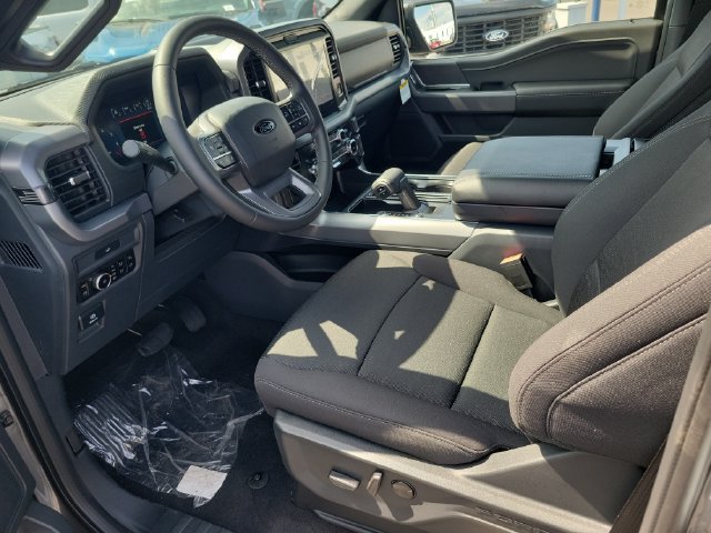 New 2026 Ford F150 XLT w/ Equipment Group 302A MID AWD/4WD image 19
