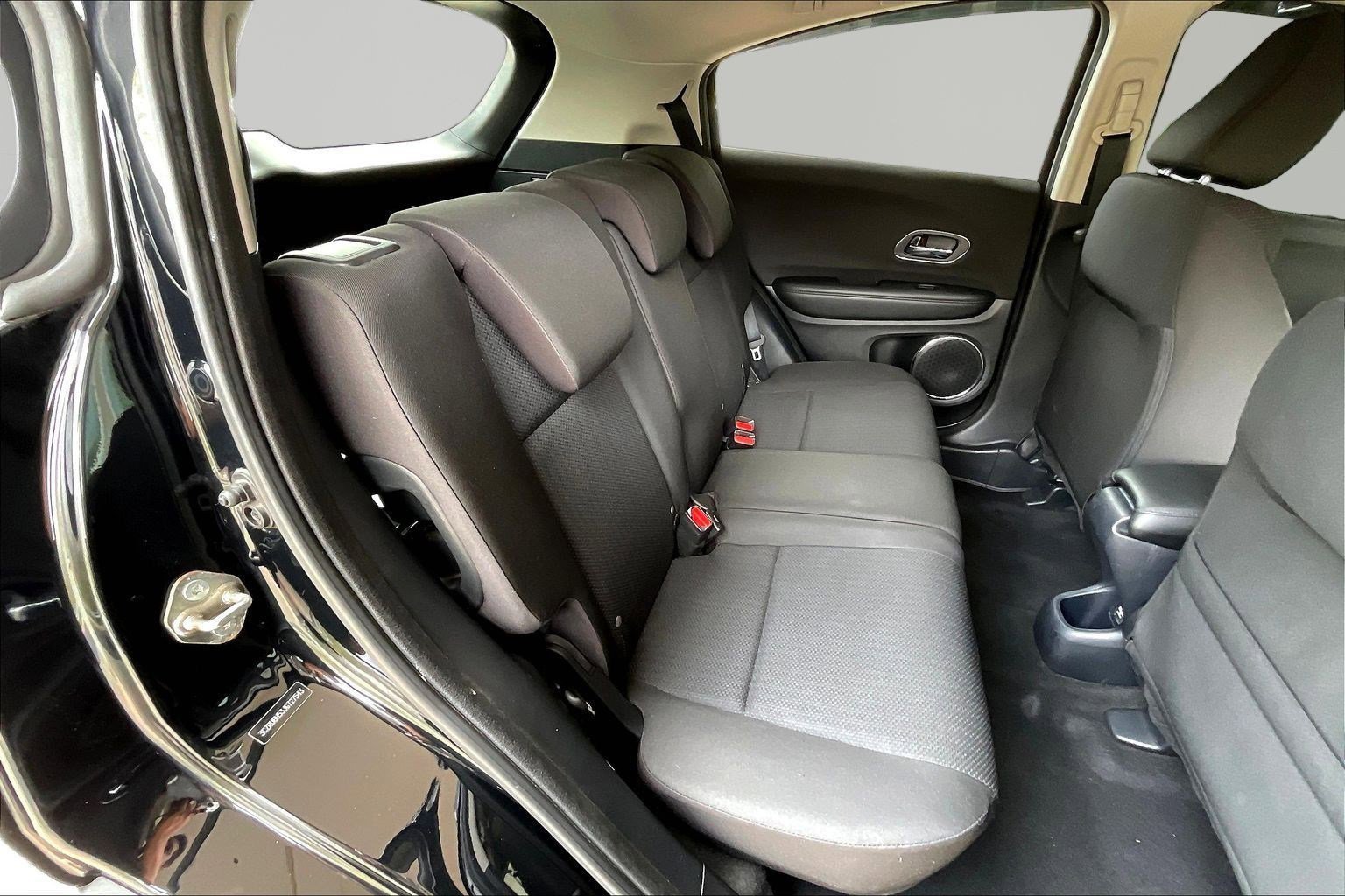 Used 2018 Honda HR-V EX image 24