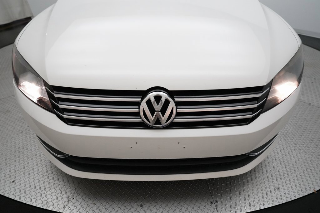 Used 2015 Volkswagen Passat 1.8T Sport image 21
