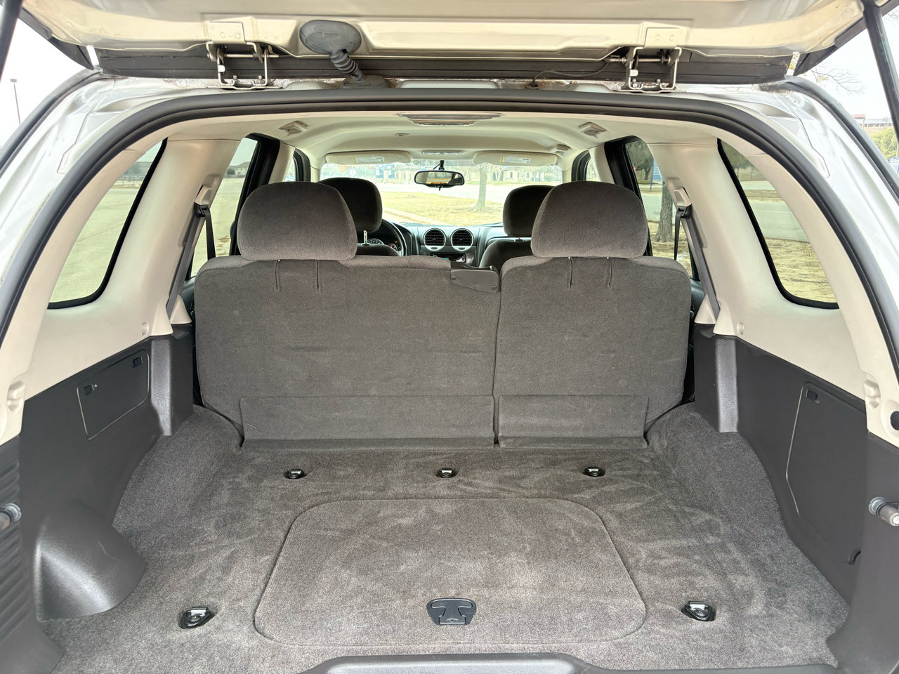 Used 2007 GMC Envoy SLE image 7