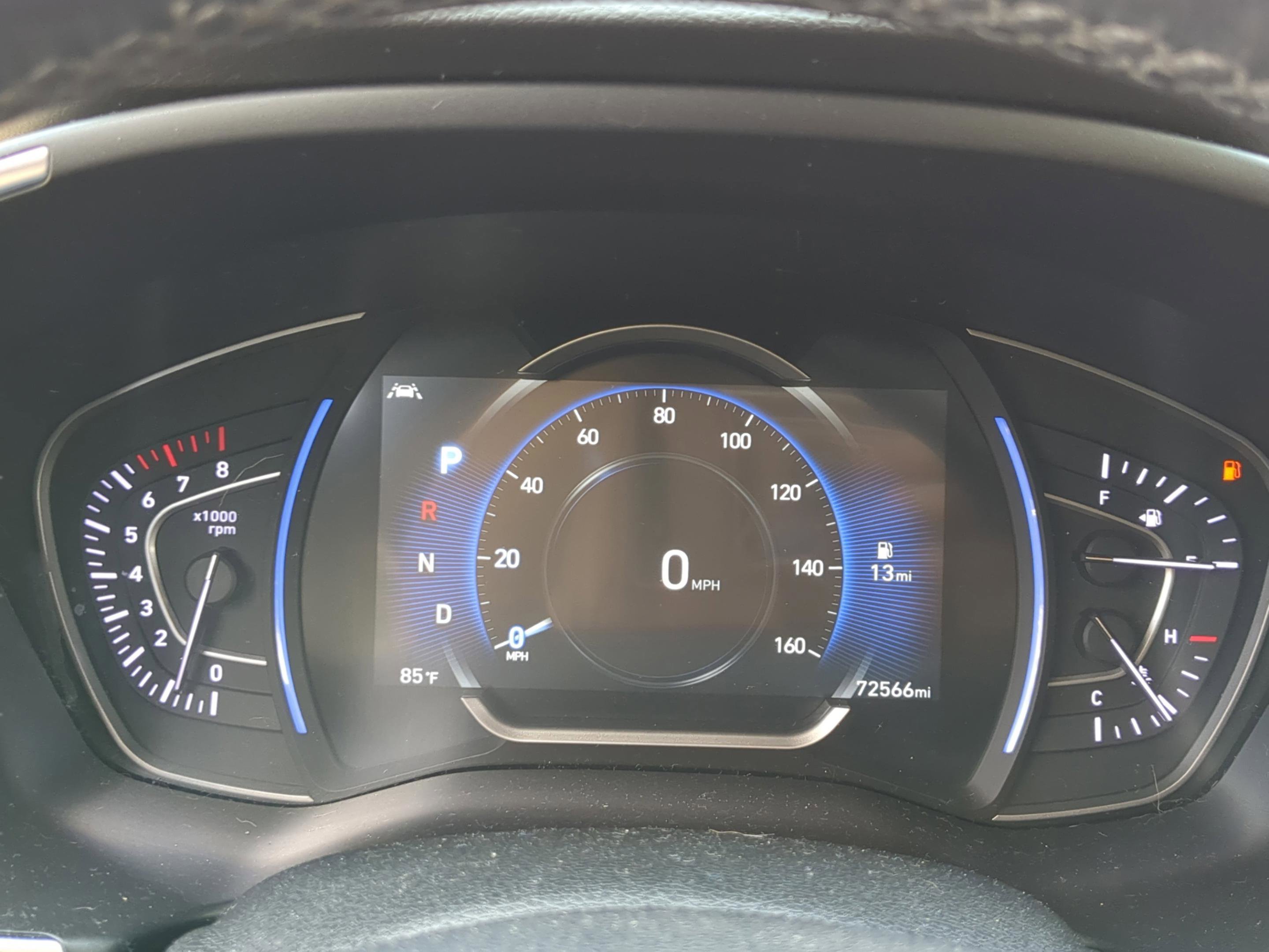 Used 2019 Hyundai Santa Fe SEL FWD image 17