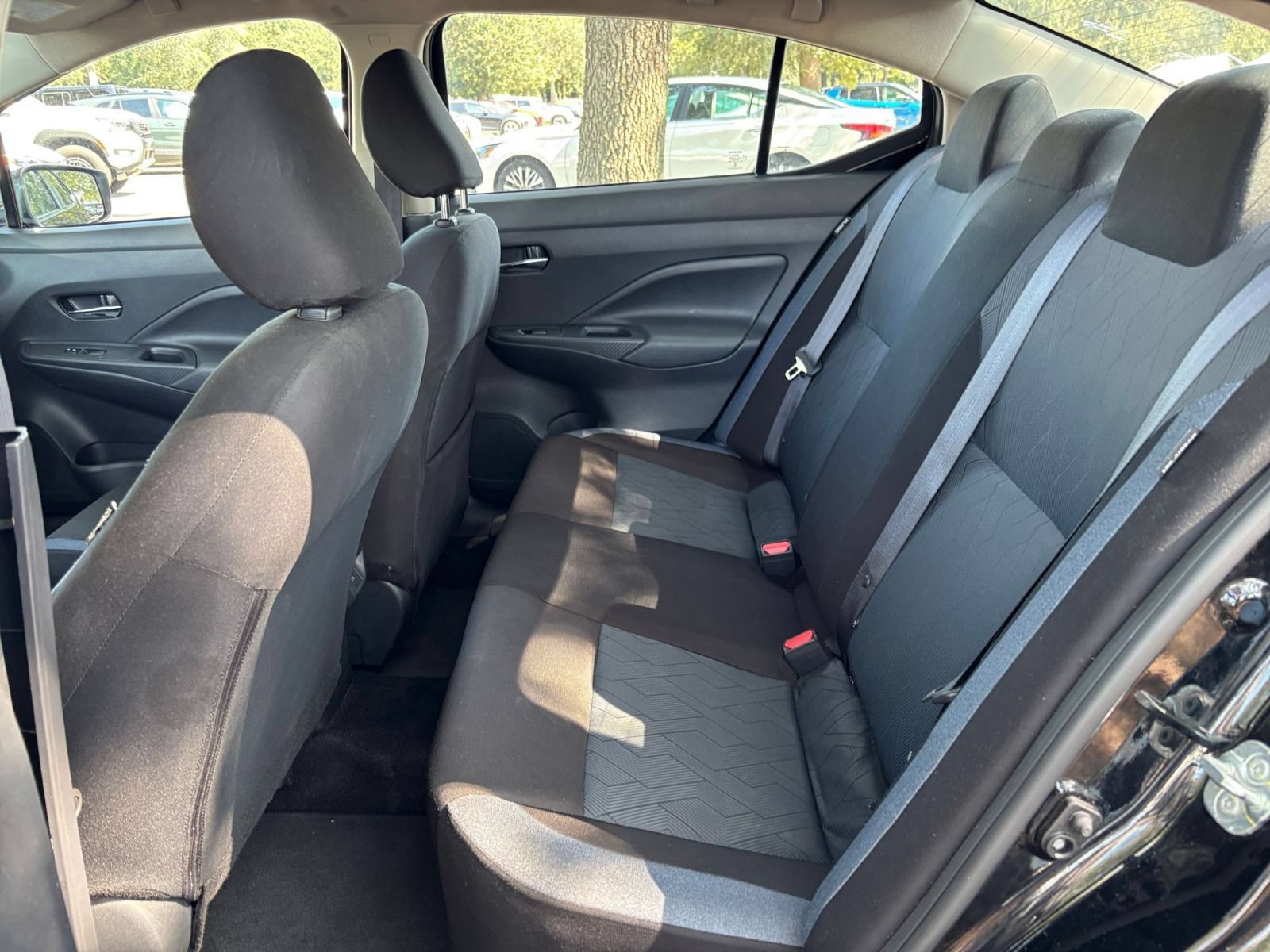 Used 2025 Nissan Versa SV FWD image 37