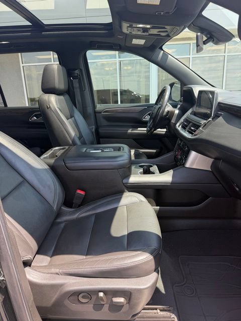 Used 2021 Chevrolet Tahoe Z71 w/ Z71 Signature Package AWD/4WD image 21