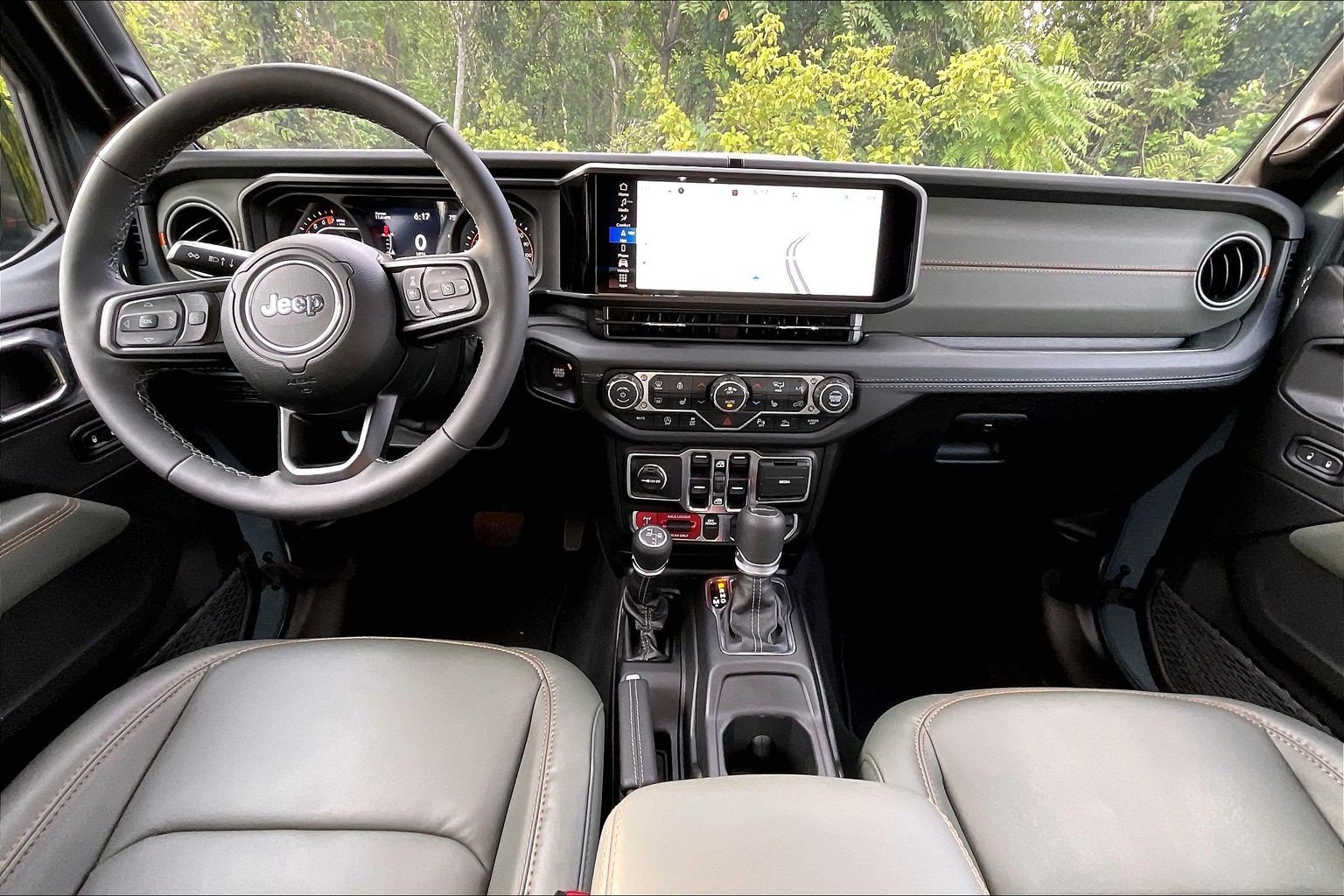 Used 2026 Jeep Gladiator Mojave AWD/4WD image 15