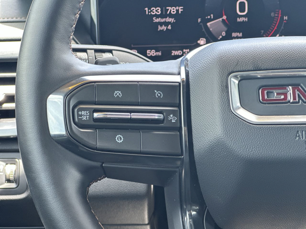 Used 2025 GMC Acadia AT4 AWD/4WD image 29
