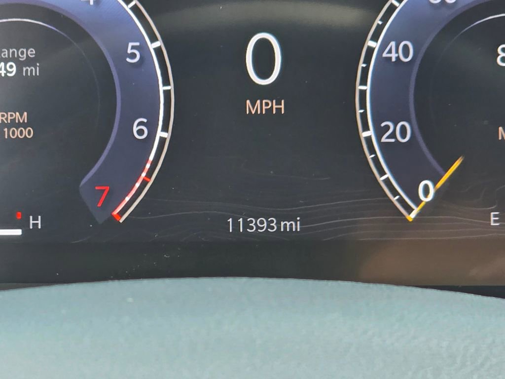 Used 2024 Jeep Grand Cherokee Limited w/ Black Appearance Package image 20