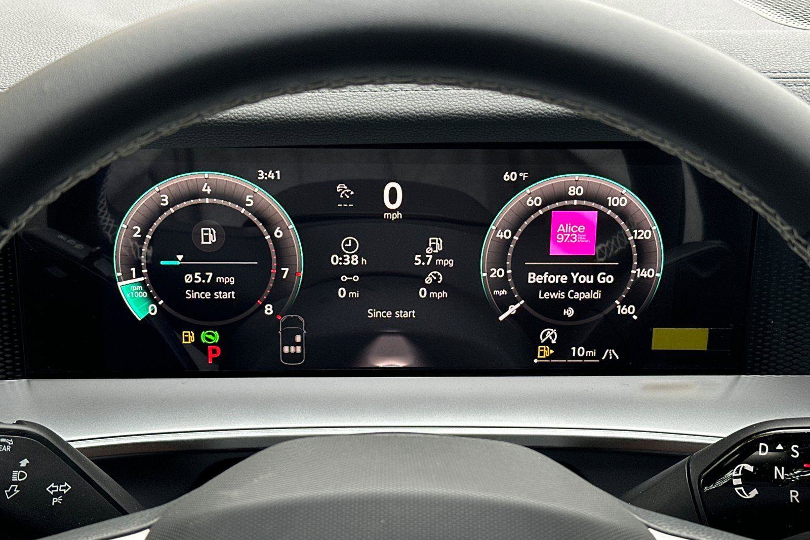 New 2026 Volkswagen Tiguan SE image 23