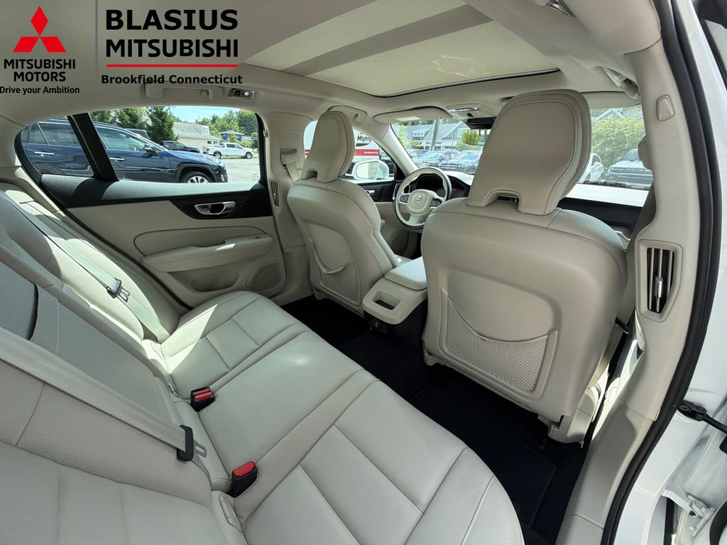 Used 2019 Volvo S60 T5 Momentum w/ Multimedia Package FWD image 54