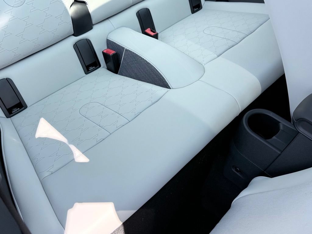 New 2026 MINI Cooper 2-Door Hardtop FWD image 19
